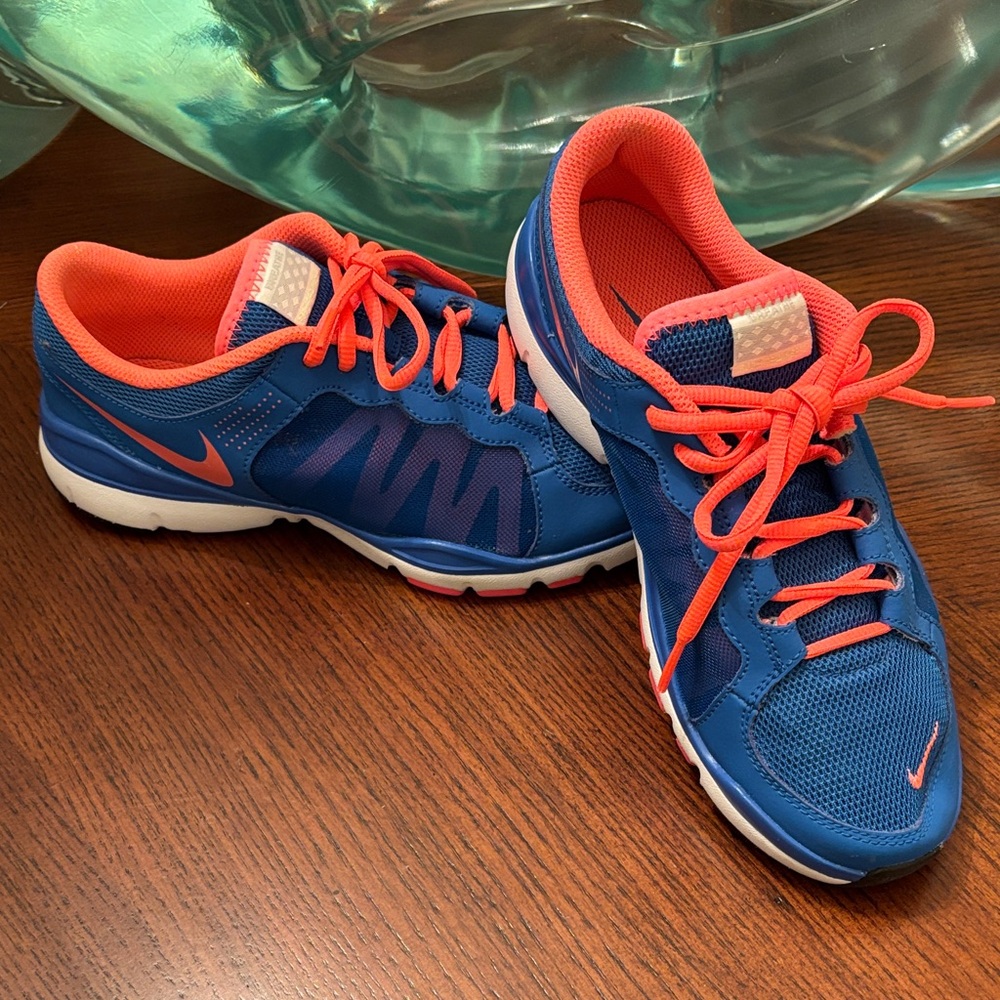 Nike Womens Blue and Orange Sneakers